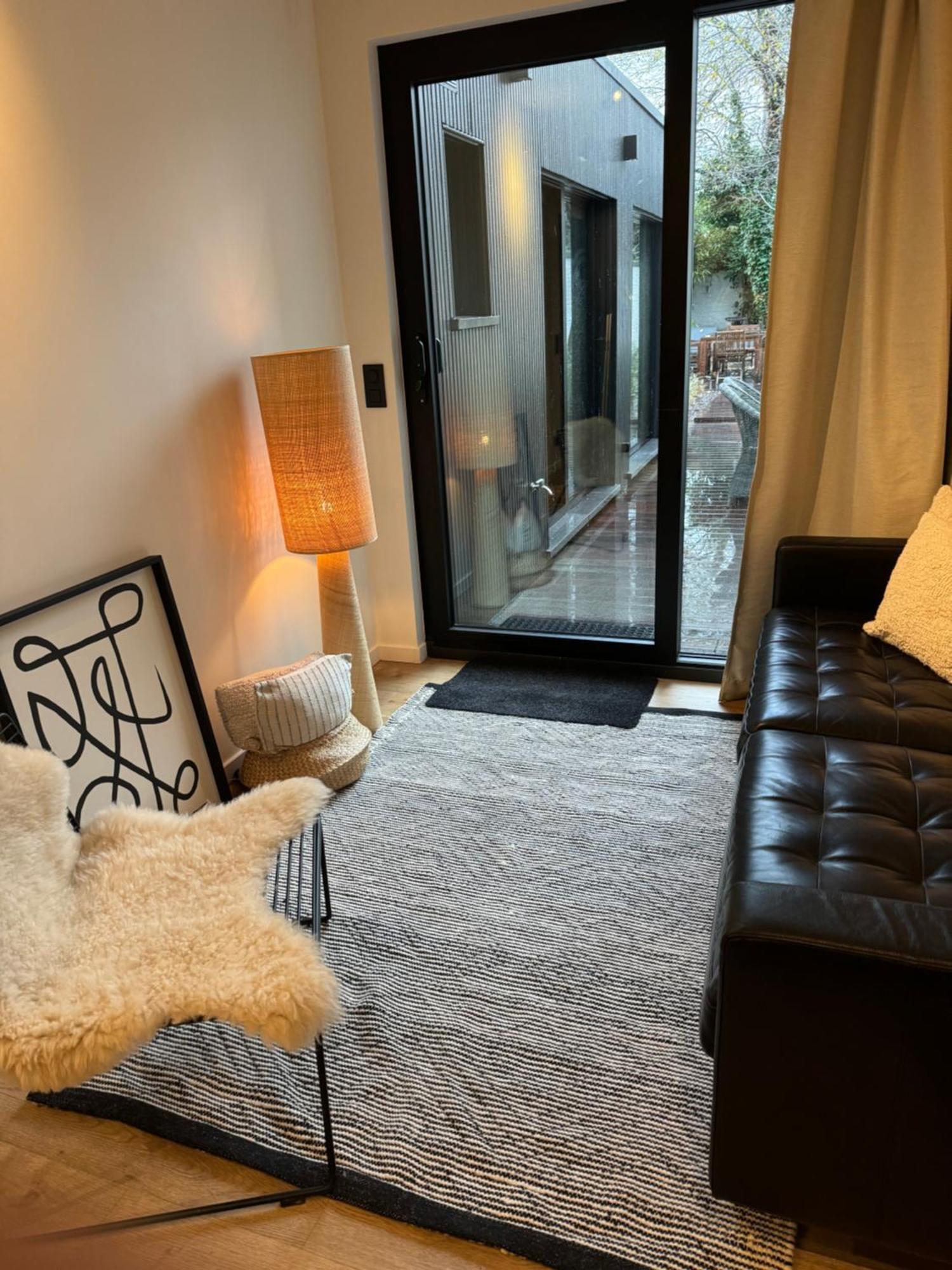 Luxury Apartment With Cosy Garden! 헨트 외부 사진