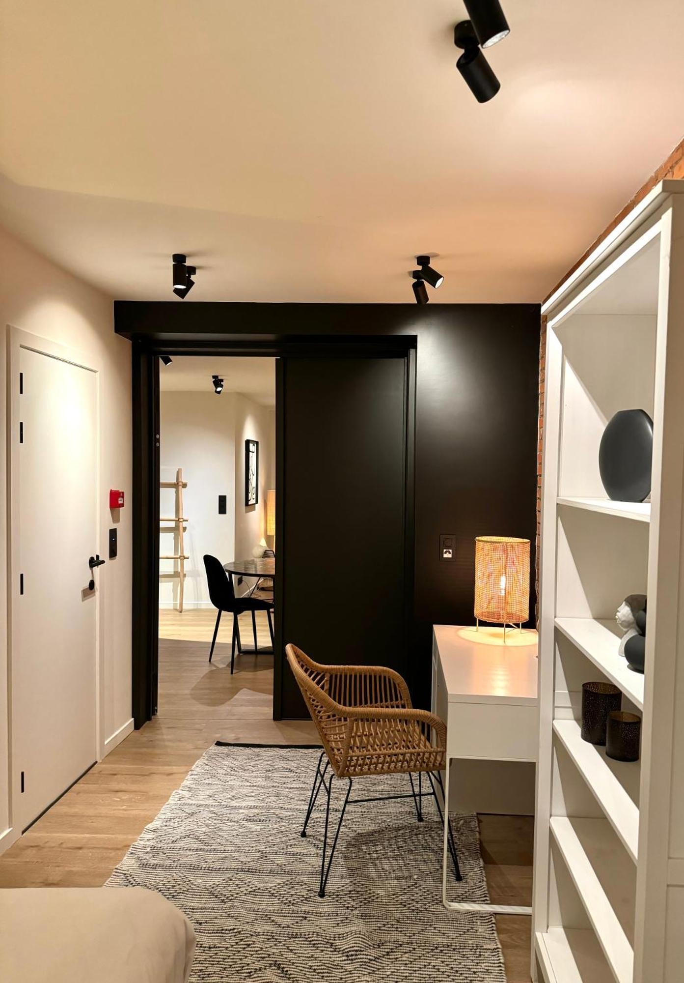 Luxury Apartment With Cosy Garden! 헨트 외부 사진